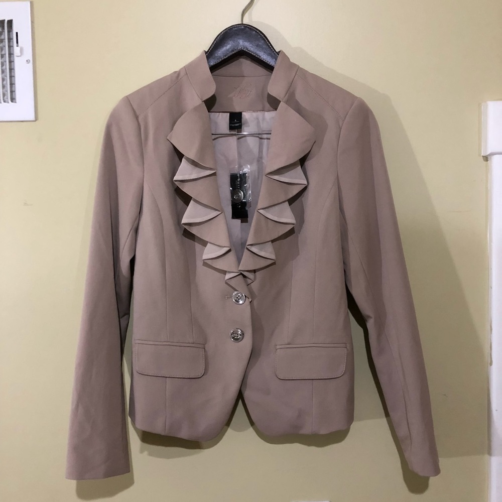 NWT WHBM Ruffled Lapel Blazer